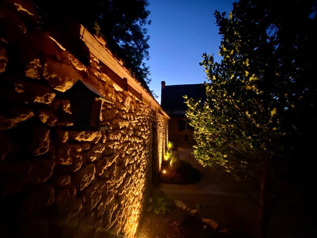 Domaine De Cazal - Gite 2 Pers Avec Piscine Au Coeur De 26 Hectares De Nature Preservee Villa Saint-Cyprien  Exterior foto